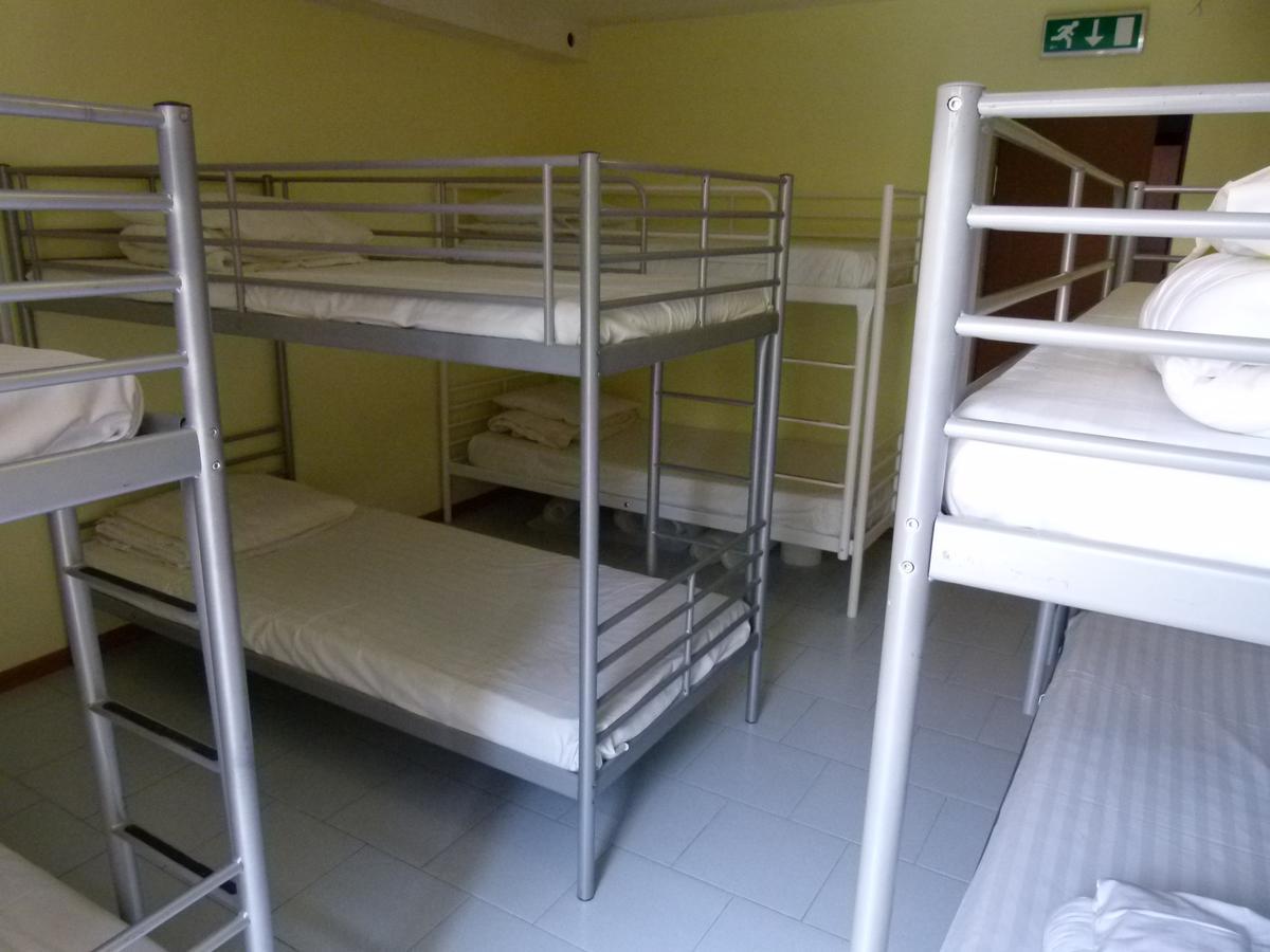 Why Me Eco-Friendly Hostel 트빌리시 외부 사진